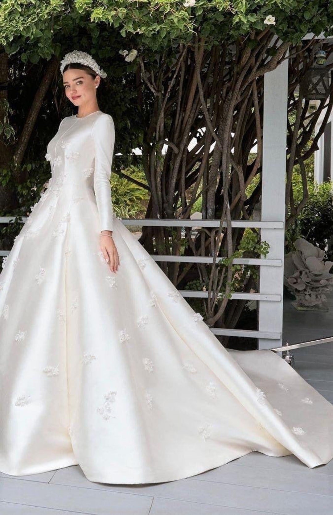 Miranda Kerrs wedding gown to go on display at Dior exhibition  Wedding  dresses Celebrity wedding gowns Wedding dresses photos