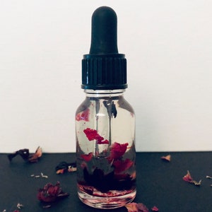 Ritual Oil / Fire Witch / Spell Oil / Intention Oil / Anointing Oil / Witchcraft Supply / Witchy Gifts / Witchy Stuff / Spell Supplies