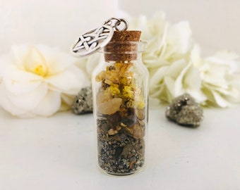 Goldwitch Prosperity & Money Pendant / Spell Bottle / Spell Jar / Witch Bottle / Witch Jar / Witchy Gift / Witch Decor / Apothecary Decor