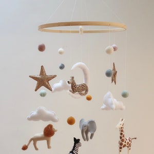 Glitzy Safari Mobile, Jungle Nursery Decor, Felt Baby Mobile, Glitter, Leopard, Lion, Elephant, Zebra, Giraffe