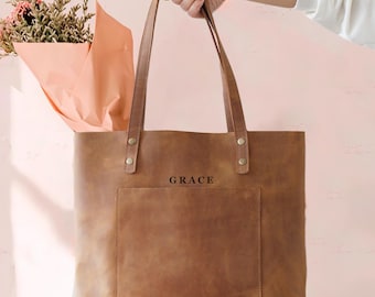 Custom Leather Shopper Bag with Pocket, Wedding Tote Bag with Name, Personalized Leather Handbag for Bridesmaids, Elegant Bridal Party Favor