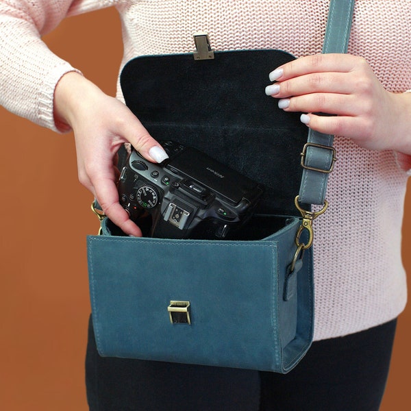 Leather Camera Bag with Padded Interior, Custom Engraved Crossbody Camera Bag, Protect Camera Bag Personalized, Photographer Travel Bag