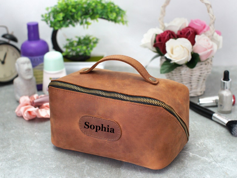 Custom Engraved Travel Cosmetic Bag, Perosnalized Makeup Bag, Leather Dopp Kit for Women, Bridal Party Gifts, Bridesmaid Makeup Bag Tobacco Brown