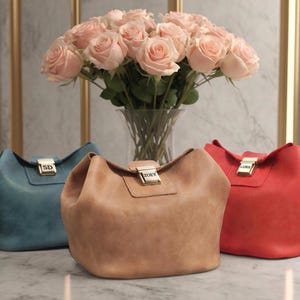 Lederkosmetiktasche mit Personalisierung, Damenleder-Accessoire zur Aufbewahrung ihrer Kleinigkeiten, Make-up-Organisator-Tasche, Brautjungfern-Geschenk