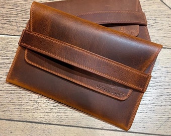 Funda de cuero cosida a mano para lector electrónico, Tolino Cover, marrón.