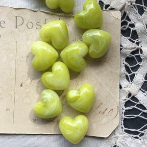 4pcs / 17×19mm / Heart Beads / Lime Green Marble Color Acrylic Beads