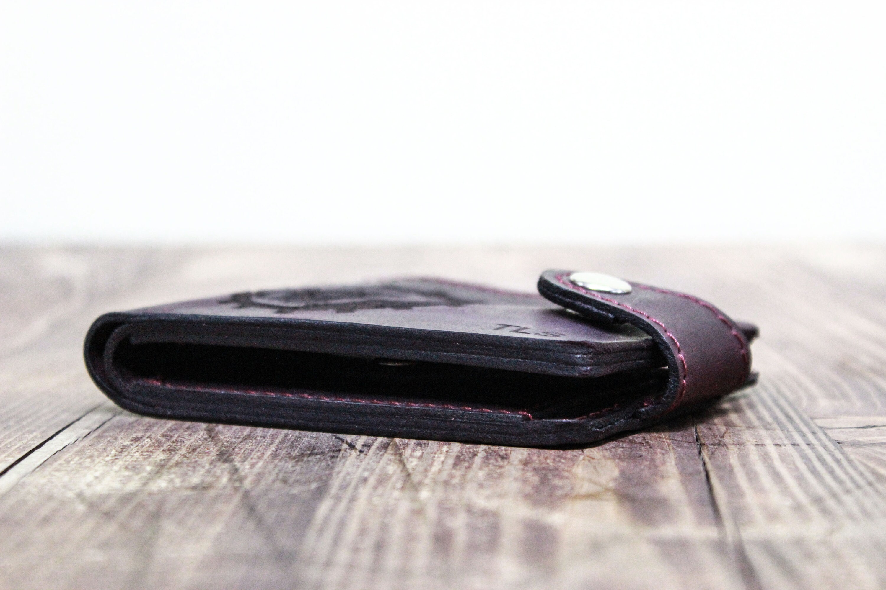 SURFING engraved leather bifold custom wallet / Man wallet Etsy