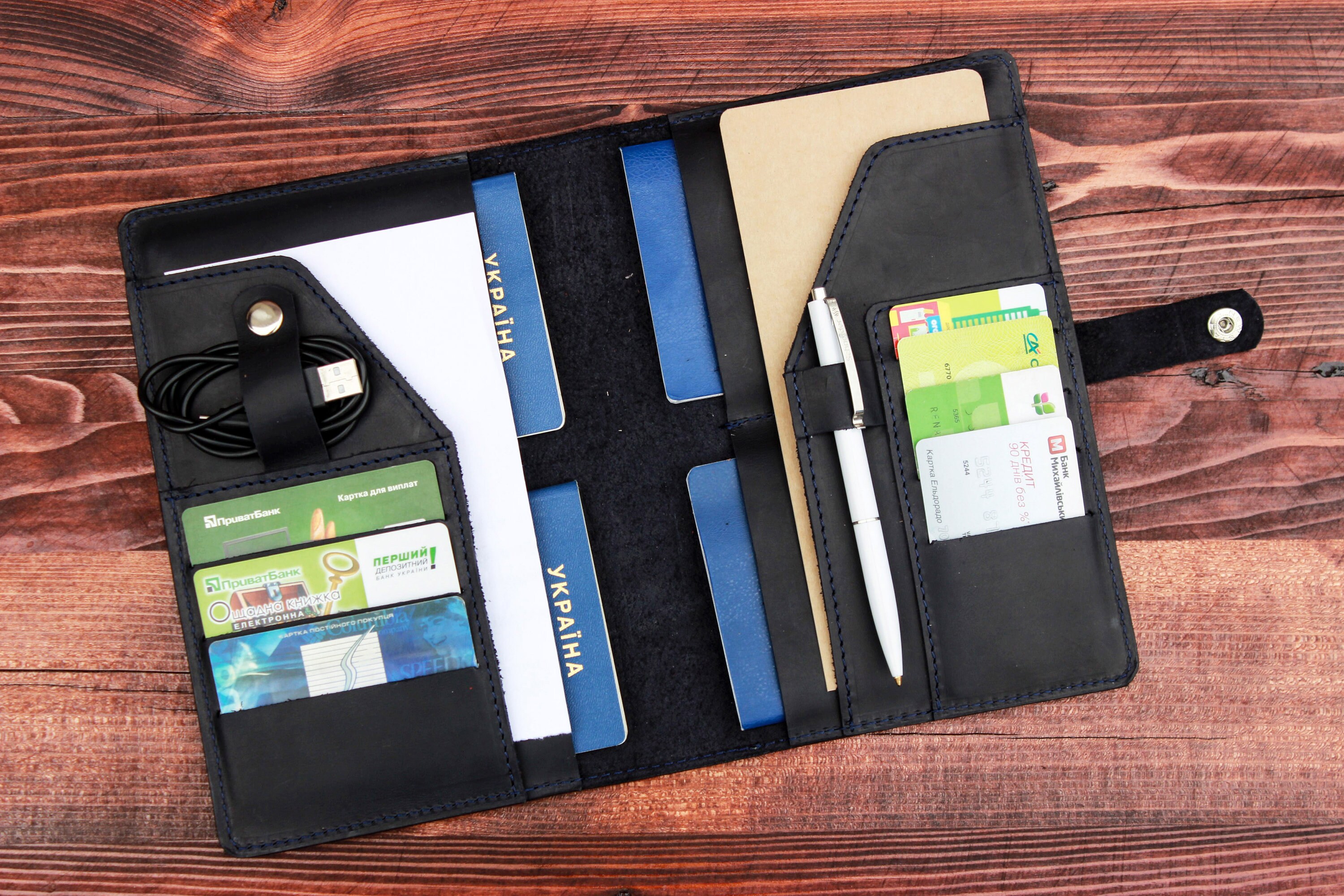 Leather passport family wallet / 4 passports personalized Etsy