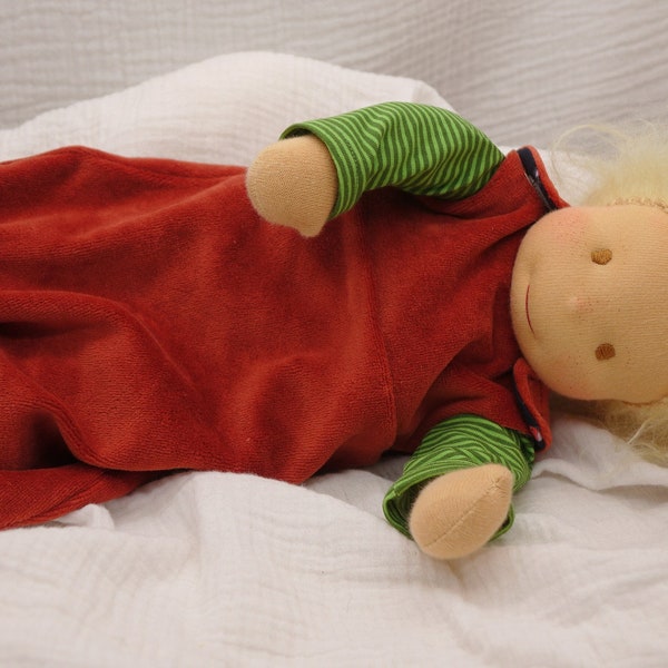 Puppenschlafsack aus Bio Nicki für eine 30 bis 35 cm große Puppe nach Waldorfart