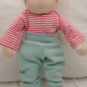 Puppenkleiderset zweiteilig: Shirt und Hose, für eine 40 bis 45 cm große Puppe nach Waldorfart Bild 5