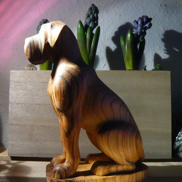 figurine chien en bois