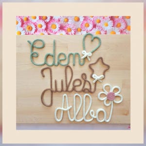Knitted name in the shape of a star, flower, heart, balloon, moon / personalized name / wire