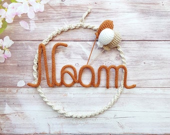Knitted first name on macramé crown / personalized first name / wire