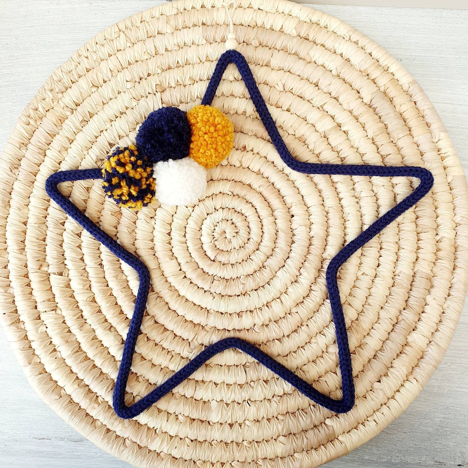 Etoile Tricotin et Pompons