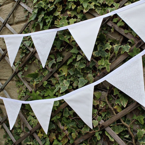 White Wedding Bunting, Classic Wedding Decor, Minimal Wedding Theme, Pennant Flag Decoration, Bohemian Wedding, Ivory Wedding Garland Banner