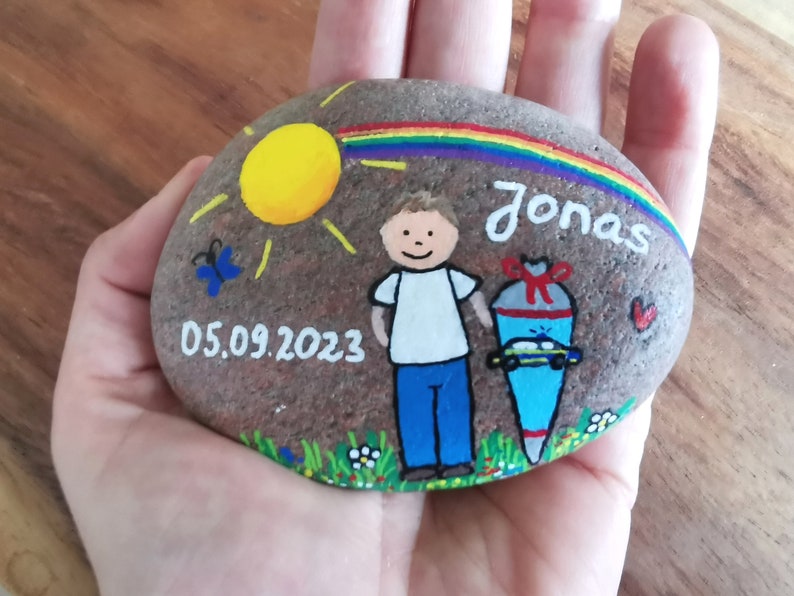 Bemalter Stein, als kleines Geschenk zur Einschulung,1. Schultag, Glücksstein, personalisiert, Erinnerung Bild 8