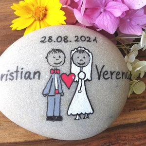 Painted stone as a small wedding gift, golden wedding gift, silver wedding anniversary, personalized