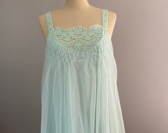 Vintage 1960s Teal Nightgown Movie Star