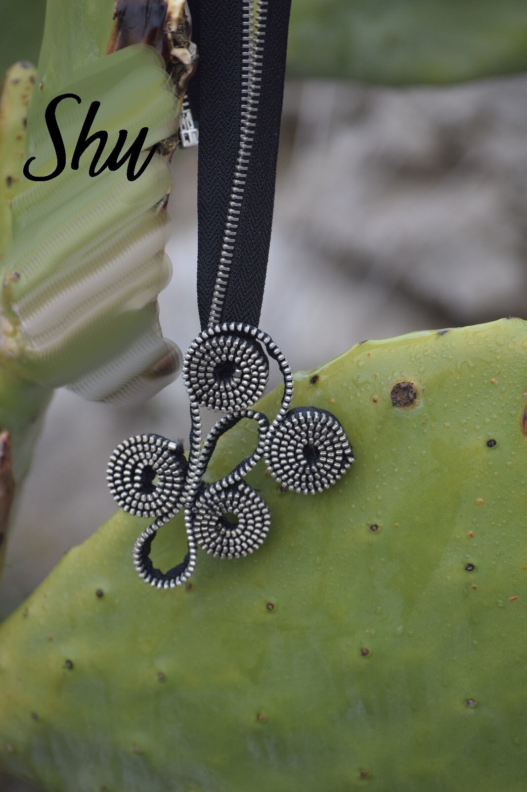 Collar zipper hot sale