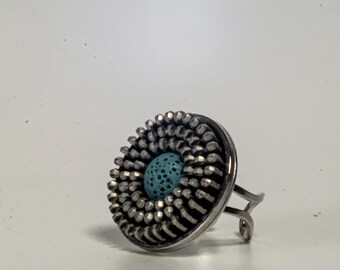 Round “Zipper Style” Ring with Volcanic Lava – Edgy Design