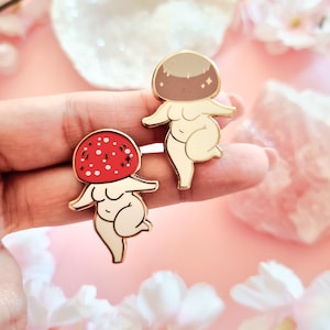 Champignon & Amanita Cherub Eerie Fall Critters - Mushroom lady - Gold Enamel Pins