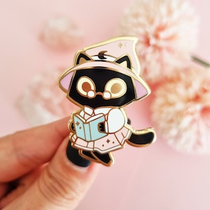 Katze Hexen Akademie der Könige - The Astrologe - Gold Hard Enamel Pin