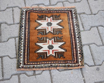 Turkish rug Small rug Oushak rug Cod5780 Bohemian rug Anatolian rug Doormat decor 2.2 x 4.9 ft Tribal area rug Vintage rug Wool rug