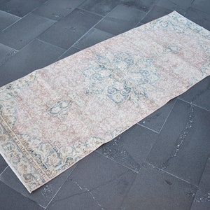 Turkish runner rug, Vintage rug, Handmade wool rug, Hallway rug, Entryway rug, Bohemian rug, Home decor rug, Carpet, 2.5 x 6.5 ft TV5006