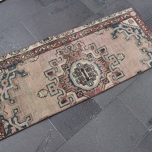 Alfombra pequeña turca, Alfombra vintage hecha a mano, Alfombra Boho, Alfombra Doormat, Alfombra silenciada, Decoración rústica, Decoración del hogar, Alfombra, 1,8 x 4,4 pies TV5337