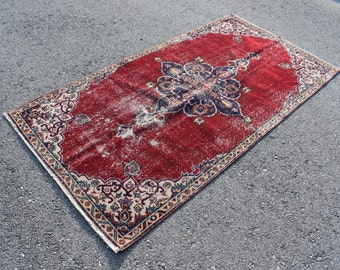 Red turkish tug, Vintage area rug, Handmade wool rug, Kitchen rug, Boho decor, Oriental rug, Bohemian rug, Carpet, 3.5 x 6.9 ft TV3883