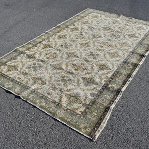Turkish vintage rug, Handmade rug, Large area rug, Antique rug, Bohemian rug, Home decor, Rustic rug, Diningroom rug,  5.9 x 9.4 ft TV5860