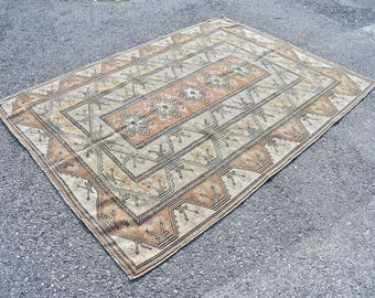Turkish oriental rug, Vintage area rug, Handmade rug, Bohemian rug, Floor rug, Boho decor, Doormat rug, Home decor, 5.3 x 7.1 ft TVR1672