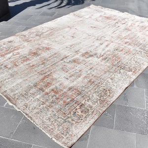 Turkish oversize rug, Pale rug, Vintage livingroom rug, Wool rug, Boho decor, Home decor, Rug, Unique rug, Large rug 6.6 x 10.3 ft TVR0596