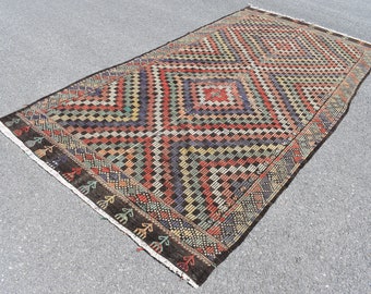 Orange kilim rug, Turkish runner rug, Hallway rug, Boho home decor, Entryway rug, Vintage kilim rug, Geometric rug 5.5 x 10.9 ft  TV2646