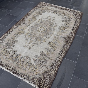 Turkish rug, Oriental rug, Vintage rug, Handmade rug, Organic wool rug, Bohemian rug, Diningroom rug, Boho home decor, 4 x 6.8 ft TV5694
