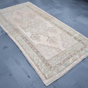 Handmade rug, Turkish area rug, Vintage rug, Oushak rug, Bohemian rug, Rustic decor, Anatolian rug, Boho decor, Home decor 3.8 x 7.9 TVR1187