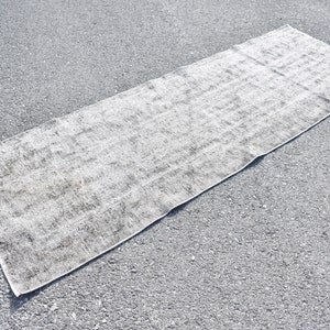 Turkish runner rug, Vintage hallway rug, Handmade wool rug, Boho decor, Oushak rug, Oriental rug, Home decor, Carpet, 2.8 x 8.3 ft TVR1678