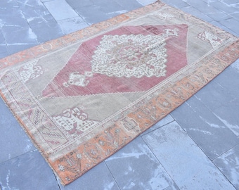 Turkish rug, Vintage rug, Handmade boho rug, Oversize rug, Bohemian rug, Rustic decor, Bohemian rug, Carpet, Boho rug 4.6 x 7.9 ft TVR0783