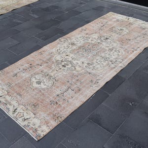 Handmade Rug, Turkish runner rug, Vintage rug, Organic wool rug, Bohemian hallway rug, Handmade decor, Kitchen rug 4.0 x 9.7 ft  TV5927