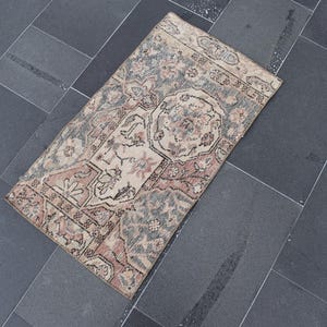 Alfombra turca pequeña, alfombra vintage hecha a mano, alfombra bohemia, alfombra de entrada, alfombra tradicional, decoración rústica, decoración del hogar, alfombra, 1,7 x 3,1 pies TV5710