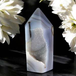 Blue Druzy Agate Crystal Tower: 5&quot; Obelisk Point