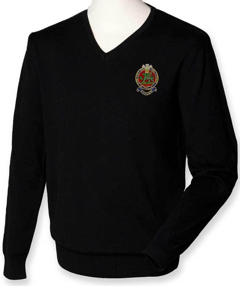 Queen's Regiment Lightweight Jumper image 3