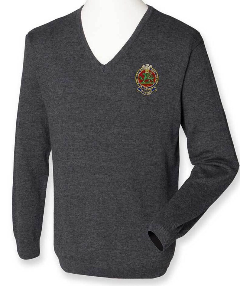 Queen's Regiment Lightweight Jumper image 5