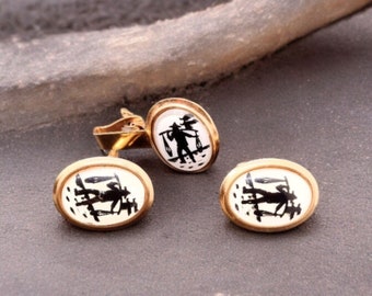 Gemelos vintage de cristal con caja de intaglio y pasador de corbata en tono dorado con escena asiática, regalo para papá
