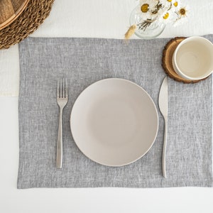 Linen placemats. Linen place mats. Grey placemats. Placemats set. Stonewashed linen natural place mat. 100% linen place mats. Table linens