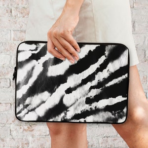 Black and White Print Zip Bag ASUS Sleeve Soft Zip Bag MacBook Bag Travel Laptop Bag 15 in Protective Case 13 inch Laptop Sleeve DS0428