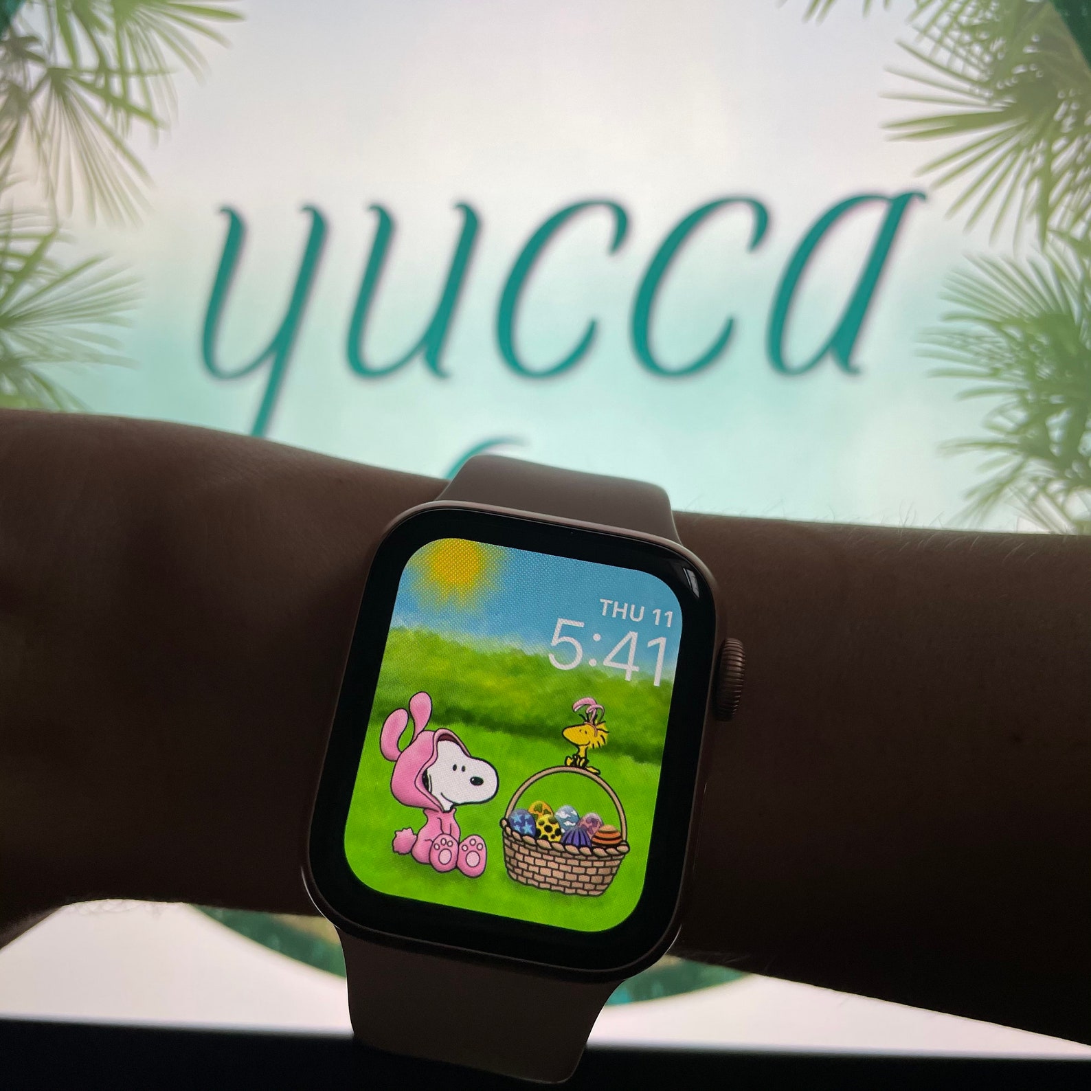 Peanuts Snoopy & Woodstock Easter Apple Watch Wallpaper | Etsy