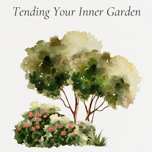 Op de afbeelding: Een tijdschriftomslag met aquarel illustraties van bomen en struiken. De titel "Tending Your Inner Garden" wordt weergegeven in een elegant lettertype. De omslag bevat ook de tekst "An IFS Inspired Journal for Summer" en "Reflections for Inner Growth and Seasonal Alignment."