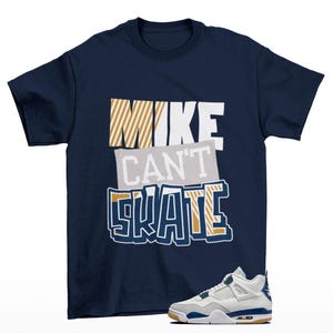 Poser Jordan 4 SB White Navy Sneaker Passendes T-Shirt