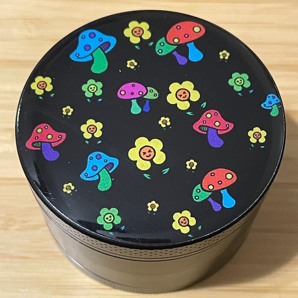 Molinillo de flores y hongos - Molinillo de hierbas de metal de 4 piezas - Estilo hippie